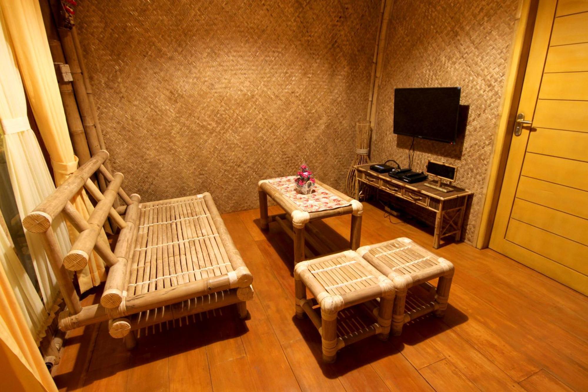 Villa Chavaminerva Bambu - Lembang Cikareumbi Exterior foto